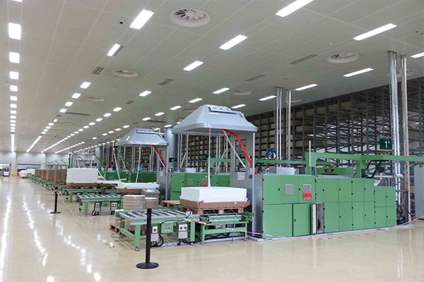 貴陽卷煙廠多聯(lián)機(jī)房采用可調(diào)式阻尼彈簧<a href='http://www.bbcphoto.cn' target='_blank'><u>減震器</u></a>