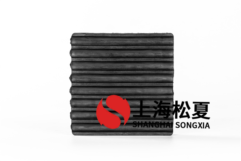 生產(chǎn)的橡膠<a href='http://www.bbcphoto.cn' target='_blank'><u>減震器</u></a>特點(diǎn)有哪些方面？